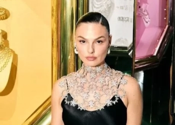 Swarovski comemora 130 anos com gala estrelado por Isis Valverde, Viola Davis e Doja Cat