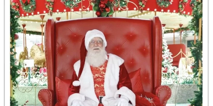 Swarovski comemora 130 anos com gala estrelado por Isis Valverde, Viola Davis e Doja Cat