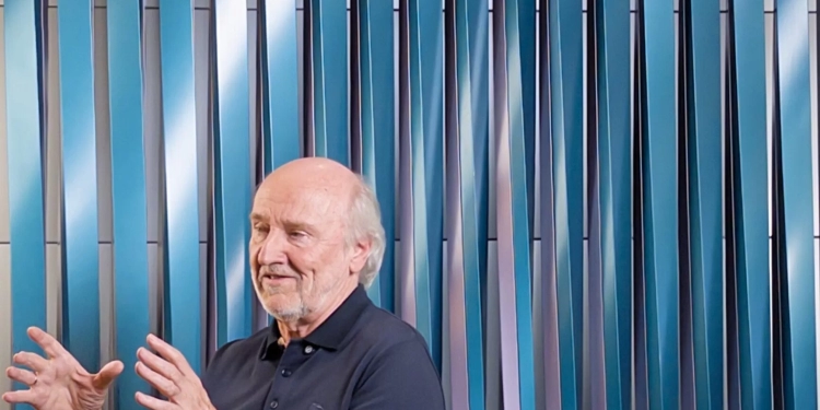 Cinetic Brise: Hans Donner e Hunter Douglas unem arte, tempo e movimento em uma criação inédita