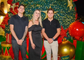 Pontão do Lago Sul Celebra a Abertura do Natal 2025 com Show de Zéca Lima e Decoração Inspirada na Nobreza