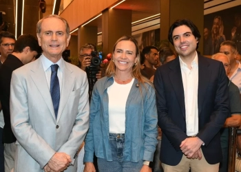 Manhattan Shopping é inaugurado por Paulo Octávio com a presença de autoridades em Águas Claras