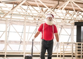 Taguatinga Shopping dá início ao Natal de Prata com a chegada do Papai Noel e uma festa mágica para toda a família