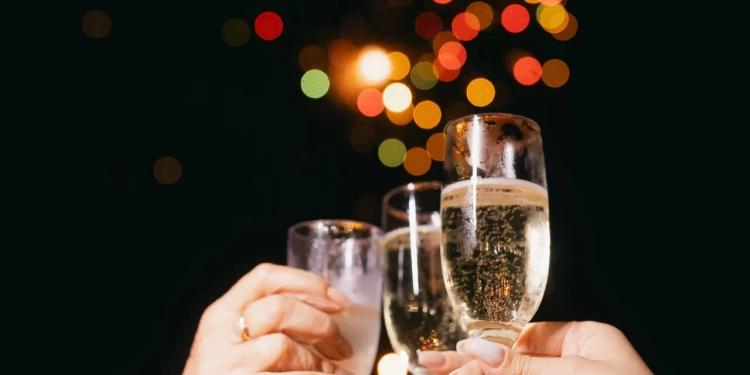 Réveillon 2026 no Pontão do Lago Sul reúne nove restaurantes com festas exclusivas à beira do Lago