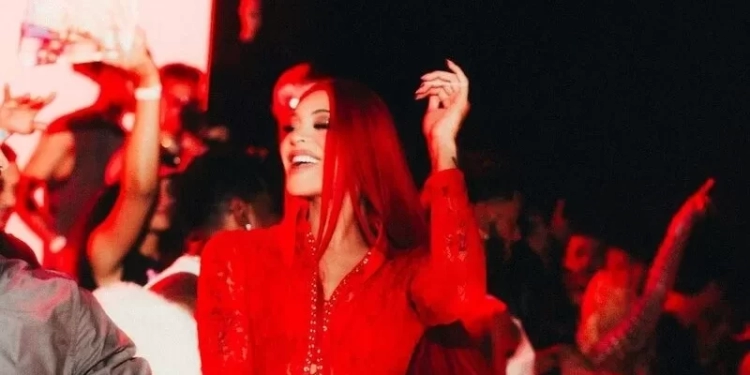 Com “Prazer, Mamãe Noel”, Pabllo Vittar apresenta visualizer e novo álbum