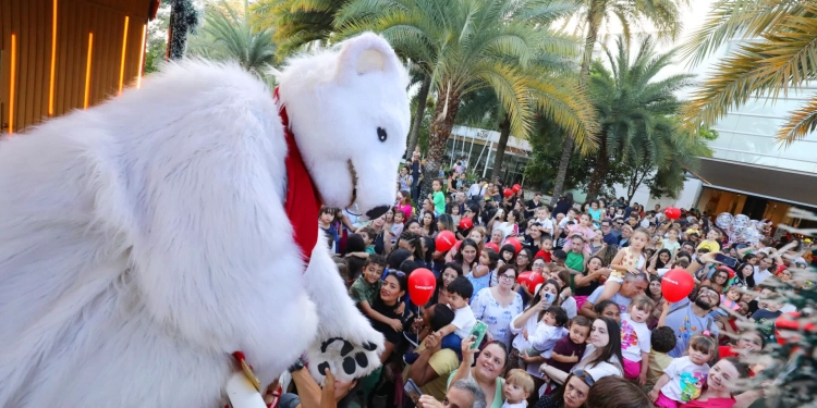 Magia de Natal: Casapark recebe a Caravana Iluminada e cortejo especial