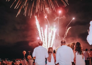 Virada à beira do lago: Iate Clube de Brasília celebra a chegada de 2026 com festa exclusiva