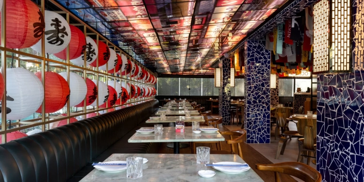 Kinjo une gastronomia Nikkei com sets de DJ durante o jantar