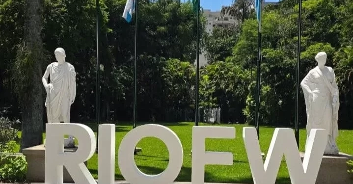 Rio Fashion Week estreia após o hiato de uma década e reposiciona o Rio como centro da moda brasileira