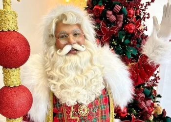 Bali Park realiza Parada de Natal com cortejo temático e apresentação da mascote Capivara