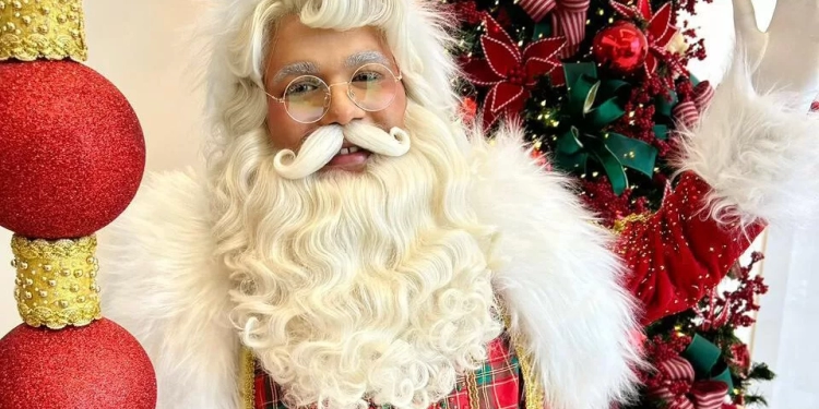 Bali Park realiza Parada de Natal com cortejo temático e apresentação da mascote Capivara