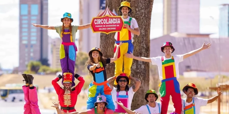 Férias ganham cena na CAIXA Cultural com a chegada da Estação Natal