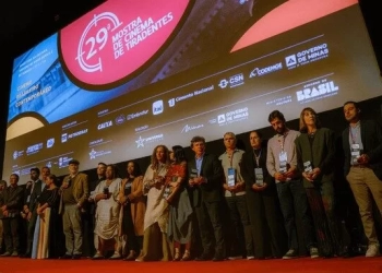 Mostra de Cinema de Tiradentes abre edição de 2026 celebrando a soberania imaginativa do cinema brasileiro
