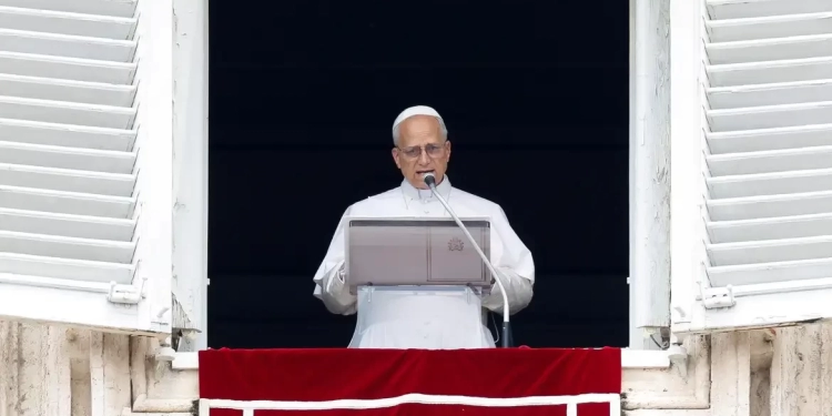 Papa Leão XIV faz apelo global pela paz em sua primeira oração do Angelus em 2026