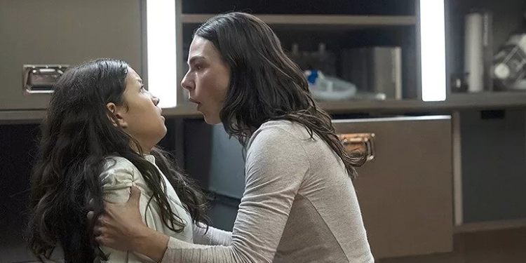 Remake nacional de Quarto do Pânico estreia com Isis Valverde