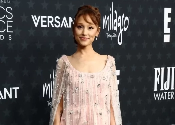 Critics Choice Awards 2026: os looks que marcaram o tapete vermelho