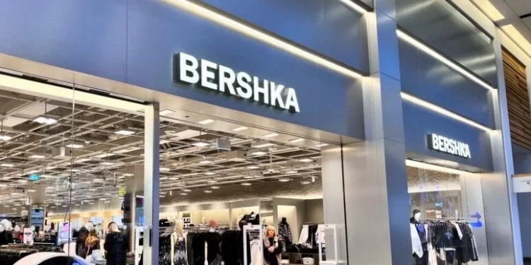 Bershka estreia no Brasil e amplia presença do Grupo Inditex no país