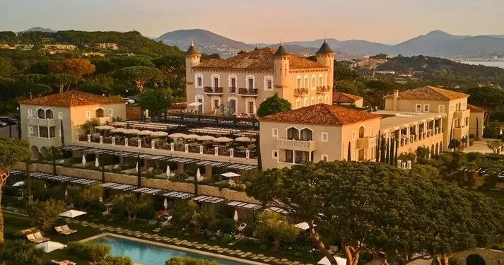 Conheça o hotel inspirado  no século 19 que vai ambientar a próxima temporada de The White Lotus