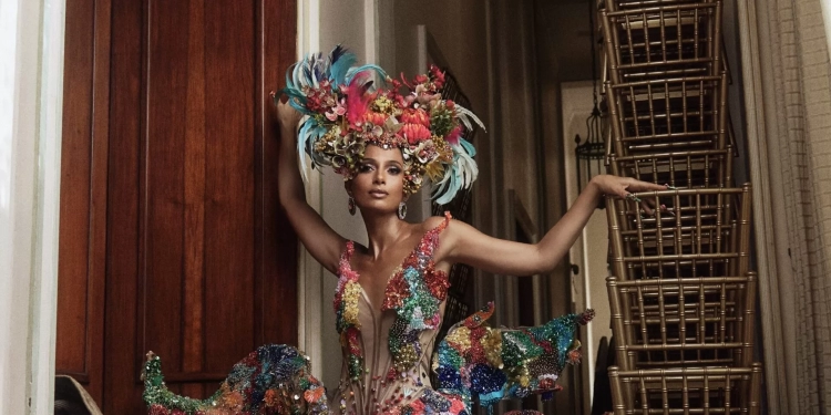 Camila Pitanga assume o trono do Baile do Copa 2026 e reforça a força simbólica do Carnaval brasileiro