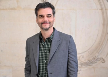 Wagner Moura brilha em Paris após vitória histórica no Globo de Ouro