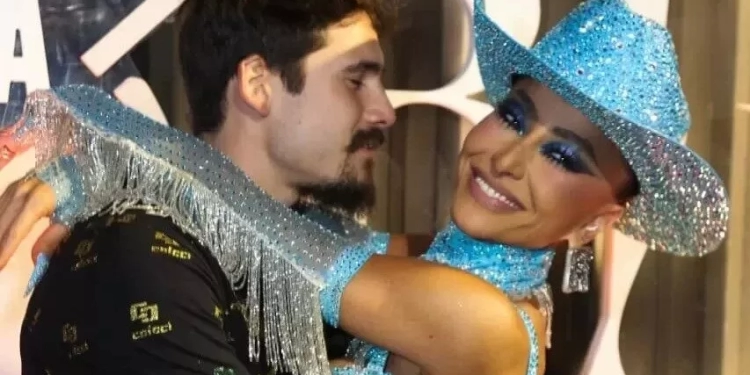 Camarote Nº1 encerra Carnaval histórico com Sabrina Sato, Rebeca Andrade e noite de estrelas na Sapucaí