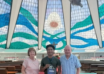 Brasília bilíngue: guias impulsionam recorde de turistas estrangeiros na capital