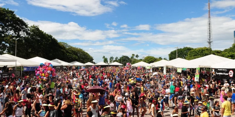 Carnaval em Brasília vai além dos blocos e aposta em experiências de bem-estar