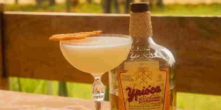 Um brinde ao Verão no Pontão do Lago Sul: drinks especiais com vista para o Lago Paranoá