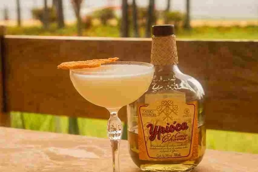 Um brinde ao Verão no Pontão do Lago Sul: drinks especiais com vista para o Lago Paranoá