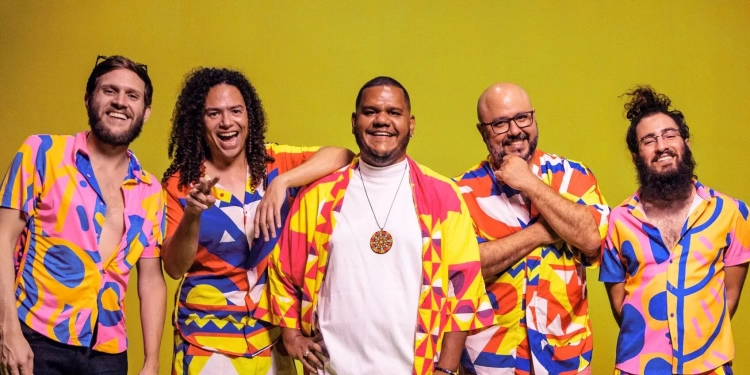 Bloco Faz Amor Urgente anima Brasília no pré-carnaval de 2026