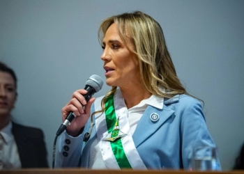 Empossada como governadora, Celina Leão assume o comando do Distrito Federal