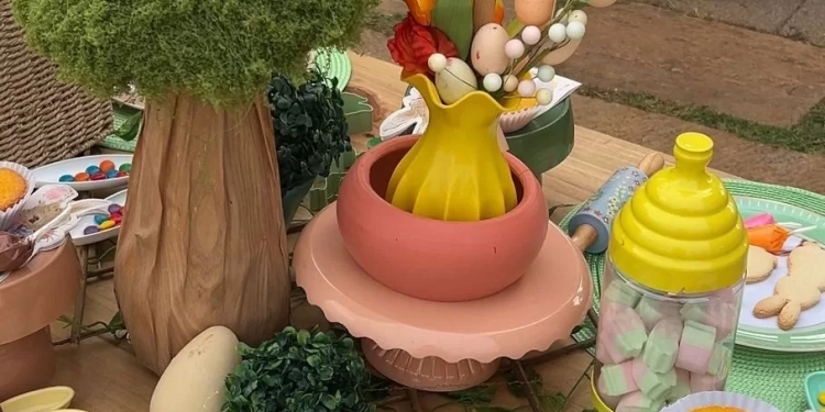 Pátio Brasil aposta em Páscoa imersiva com teatro infantil e experiências criativas