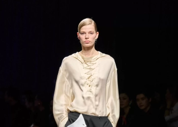 Ferragamo Fall Winter 2026 transforma o speakeasy em manifesto de liberdade e herança