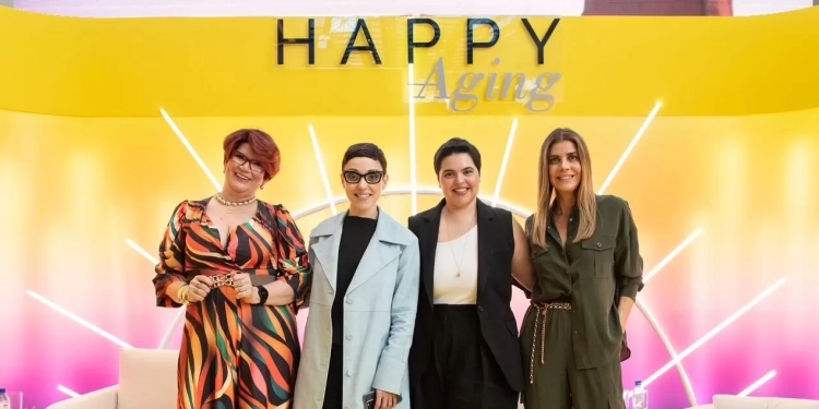 Happy Aging promove conversas sobre carreira e independência financeira no Brasília Shopping