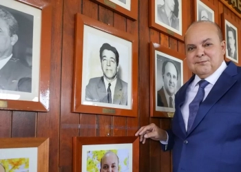 Ibaneis Rocha integra a Galeria dos Governadores do DF com segunda foto e registro de dois mandatos consecutivos