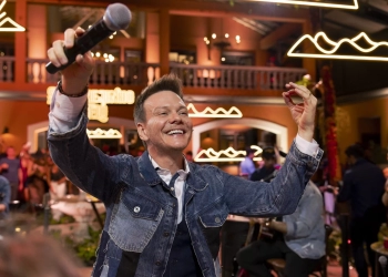 Michel Teló leva o “Sertanejinho” à Fazenda Churrascada Brasília em jantar especial