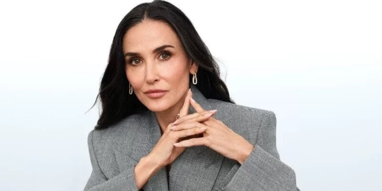 Ícone atemporal: Demi Moore é anunciada como nova embaixadora da Lancôme