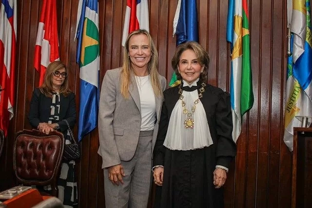 Com presença de Celina Leão, Tribunal Regional Federal da 1ª Região empossa nova presidente