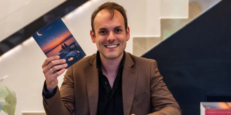 Das ruas ao romance: Leo Braga revisita começo no mercado imobiliário em “Sol & Lua”