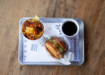 Páprica Burger traduz a essência de Kyoto em criação autoral com Wagyu e influências japonesas