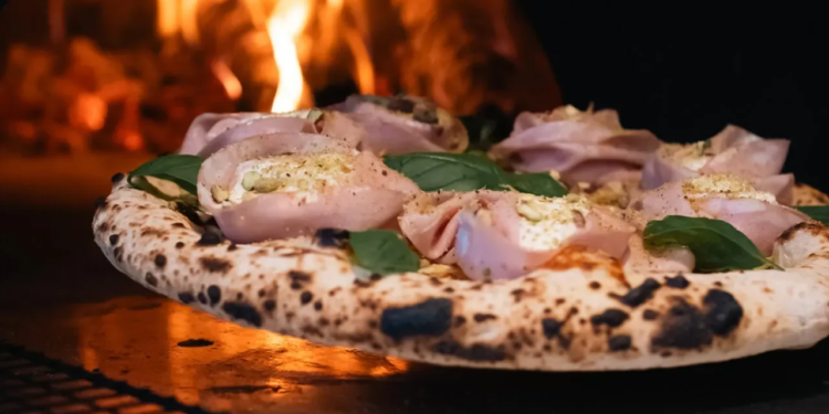 Albero Pizzaria transforma técnica italiana em um novo clássico da Asa Sul