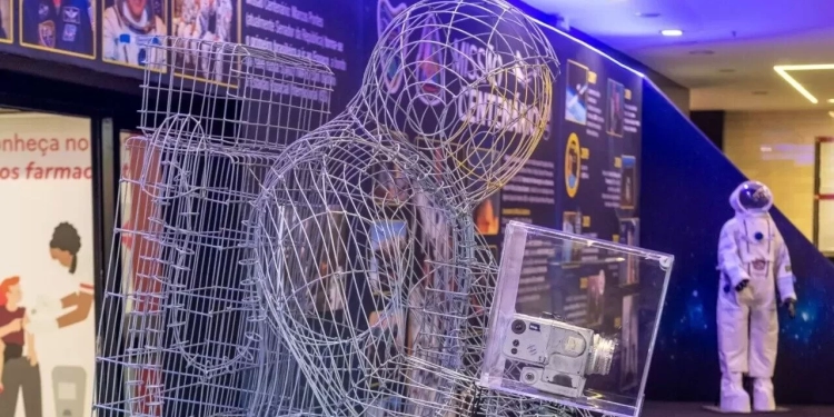 Entre órbita e memória: Brasília Shopping celebra missão histórica de Marcos Pontes com exposição