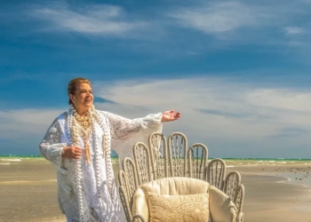 Tidelli Brasília recebe Martha Medeiros para lançamento da coleção Milagres em encontro que une design, moda e arte