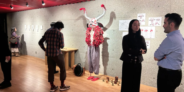 Artista de Brasília, João Angelini leva exposição inédita ao Japão após residência em Yokohama