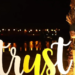 Trust Love transforma a orla de Brasília em experiência gastronômica e cultural à beira do lago