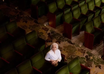 Copacabana Palace eterniza Fernanda Montenegro ao batizar teatro histórico com o nome da atriz