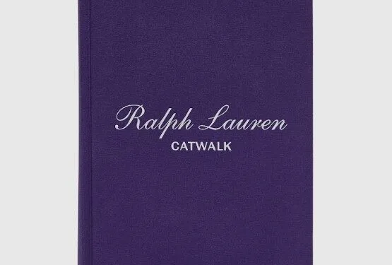 Ralph Lauren ganha livro definitivo com mais de 50 anos de desfiles icônicos