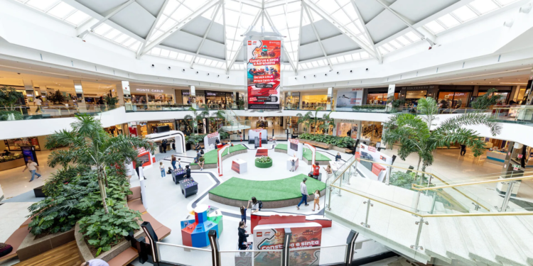 ParkShopping entra na reta final da experiência LEGO Fórmula 1 e agita Brasília