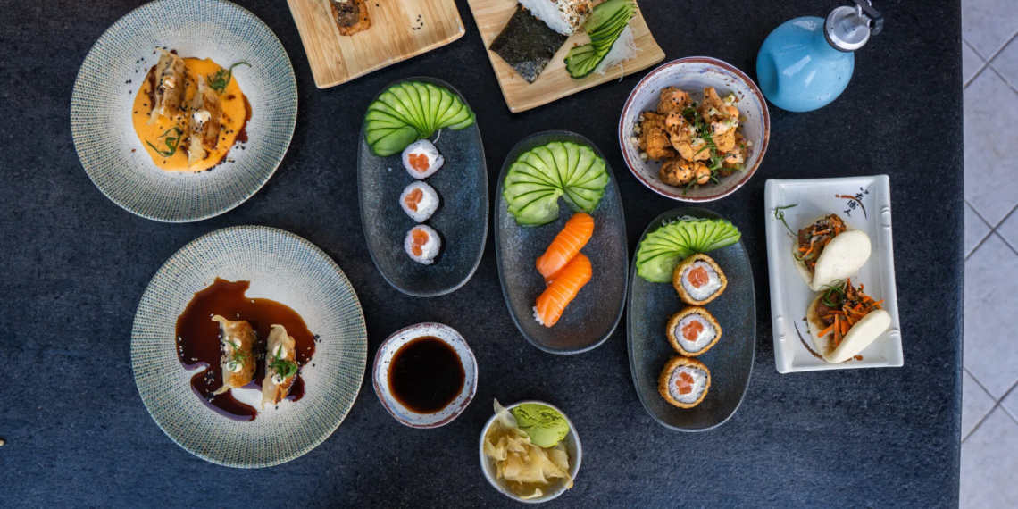 Kinjo lança almoço executivo com diversas opções da culinária Nikkei