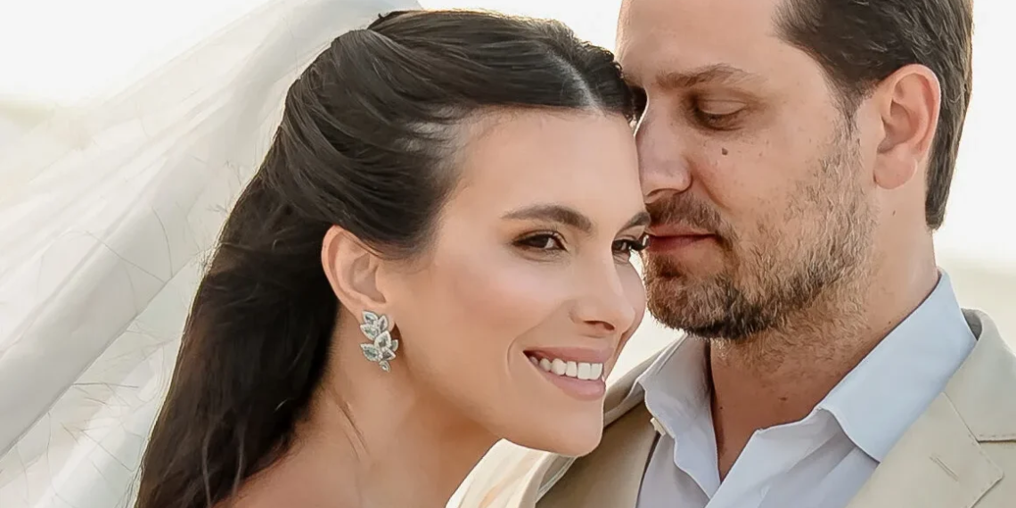 Dez anos depois: Elieser Ambrósio renova votos com Kamilla Salgado usando alfaiataria Maxime Noivos e Black Tie em Punta Cana