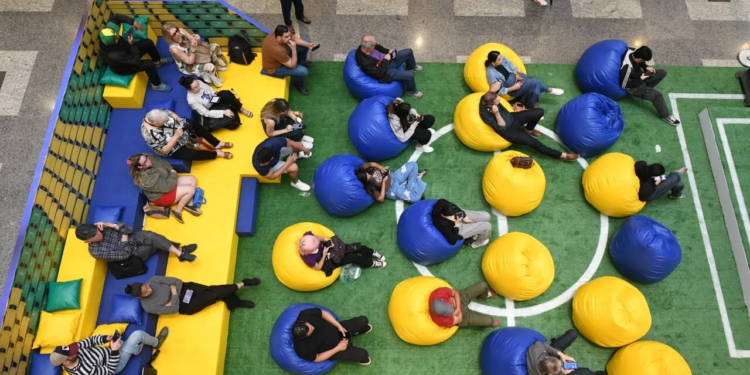 Brasília Shopping entra no clima da Copa do Mundo com lounge temático e experiências para os torcedores